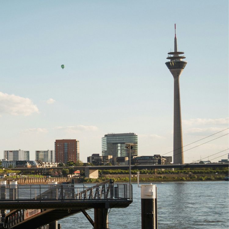 Terrassenüberdachung mit Montage in Düsseldorf – Top-Anbieter für moderne Terrassendächer